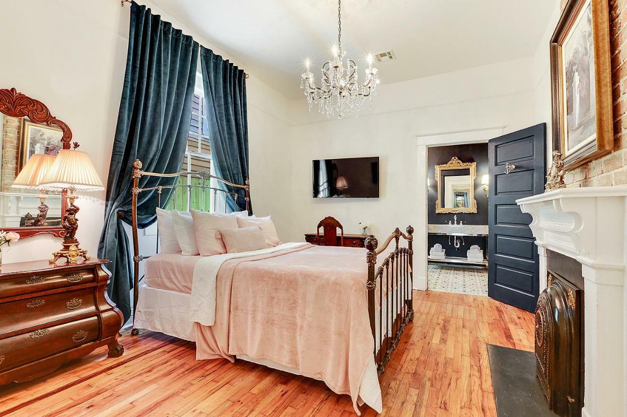 Elegant Renovated House With Relaxing Courtyard Villa New Orleans Luaran gambar